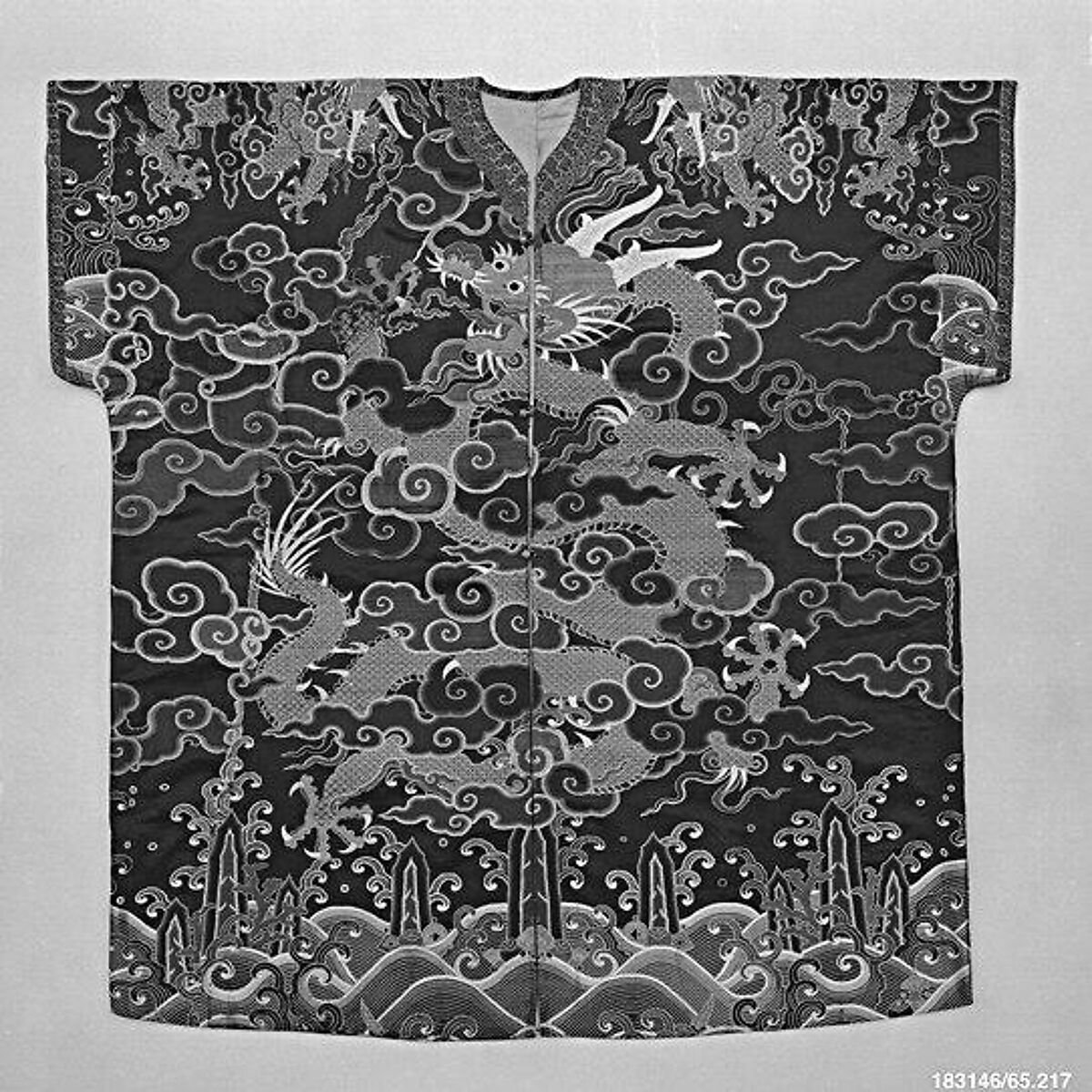 Daoist Priest's or Woman's Overrobe, Silk, satin, metallic threads, China 