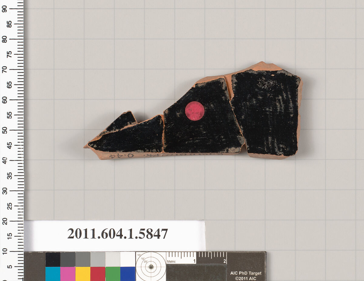 Terracotta fragment of a kylix: eye-cup  (drinking cup), Attributed to the Bowdoin Painter [DvB], Terracotta, Greek, Attic