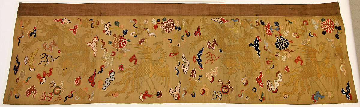 Panel, Silk, gold-wrapped thread, China 