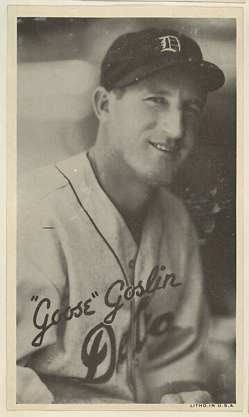 "Goose" Goslin, from the Goudey Wide Pen Premiums series (R314) issued by the Goudey Gum Company, Issued by the Goudey Gum Company, Photolithograph 