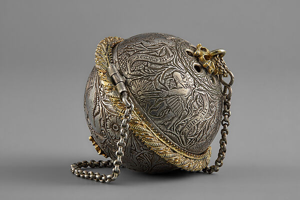 Prayer Bead with the Nativity and the Adoration of the Magi, Boxwood; gilded silver case, Netherlandish 