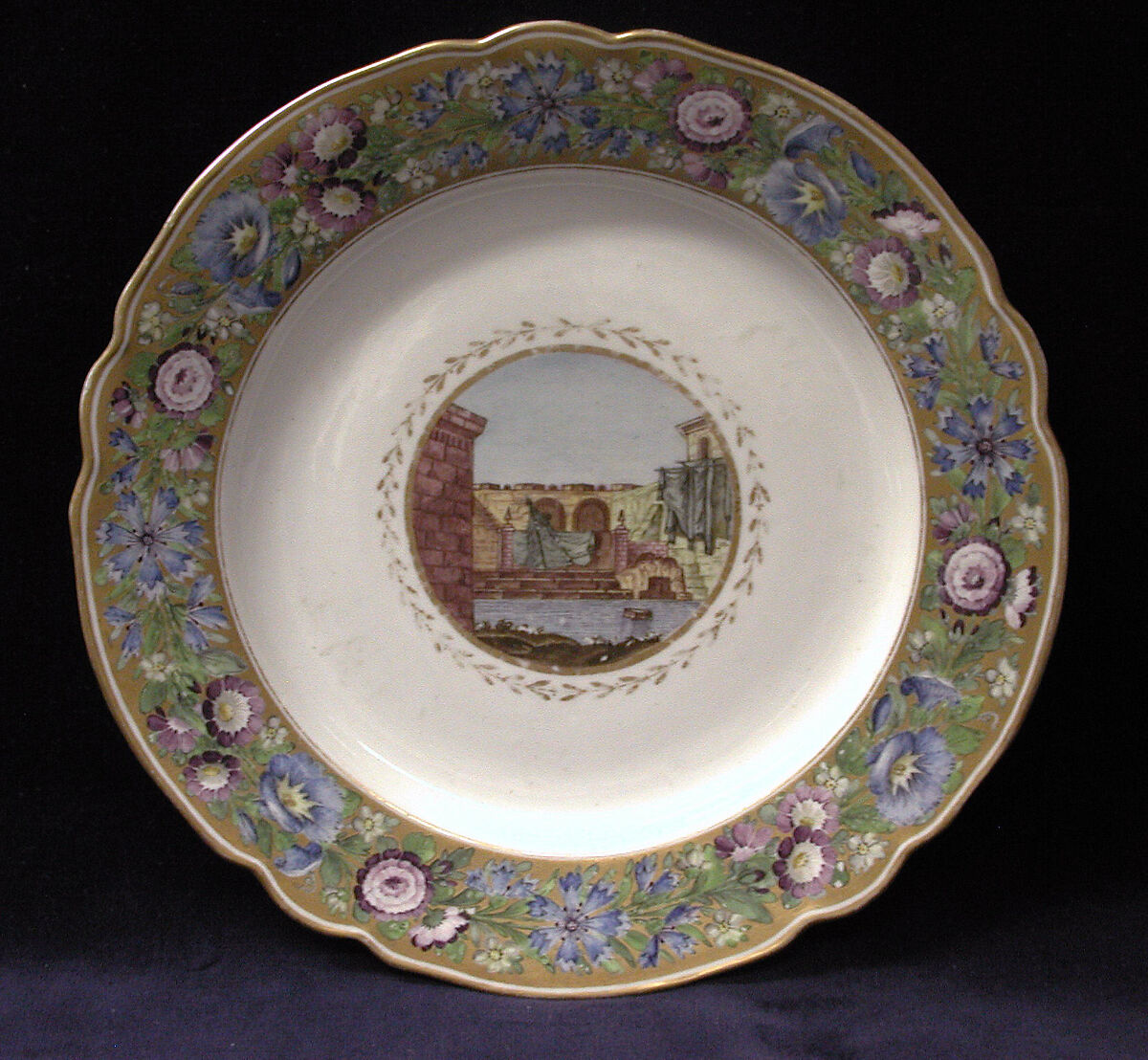 Plate, Imperial Porcelain Manufactory, St. Petersburg (Russian, 1744–present), Hard-paste porcelain, Russian, St. Petersburg