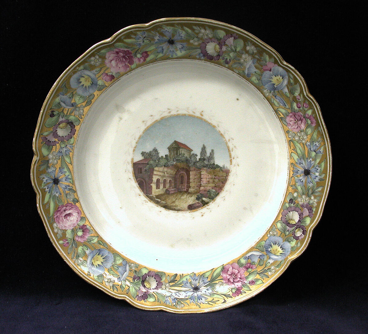 Plate, Imperial Porcelain Manufactory, St. Petersburg (Russian, 1744–present), Hard-paste porcelain, Russian, St. Petersburg