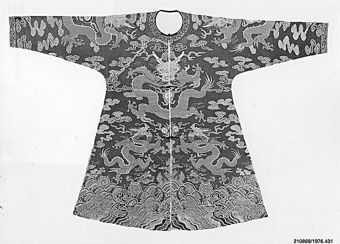 Short Four-Clawed Dragon Robe, Silk, China 