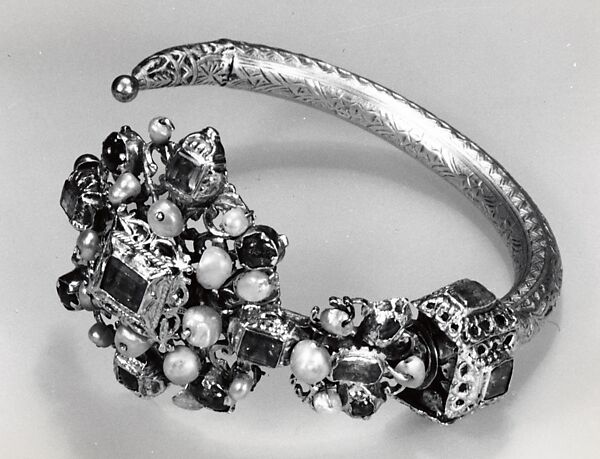 Gold Head Ornaments, Gold; fabricated from sheet and wire, chased, and set with rubies, emeralds, topaz, pearls, and glass