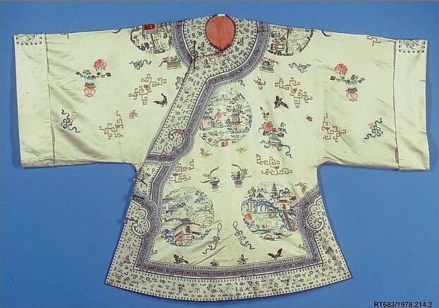 Woman's Short Informal Robe, Silk, metallic thread, China 
