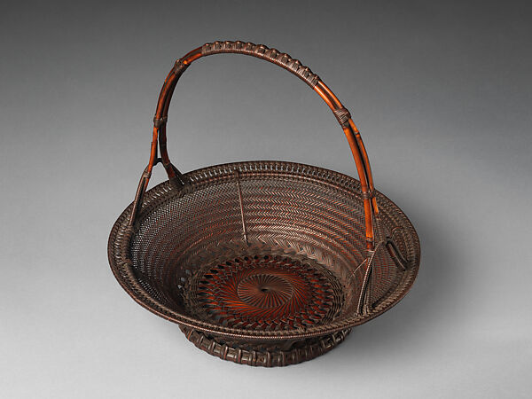 Offering Tray (Morikago) in the Shape of a Ceremonial Toasting Cup, Maeda Chikubōsai I (Japanese, 1872–1950), Timber bamboo, dwarf bamboo, rattan, and lacquer, Japan 