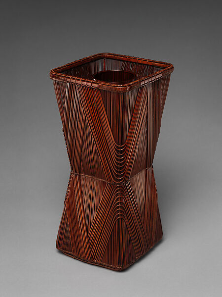 Rhombus-Pattern Flower Basket (Hanakago), Tanaka Kōji (Japanese, born 1941), Timber bamboo and rattan, Japan 