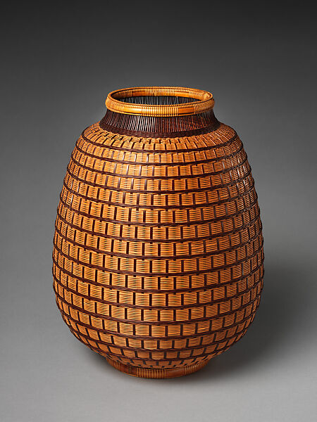 The Light Through a Window Flower Basket (Hanakago), Kajiwara Kōhō (Japanese, born 1935), Timber bamboo, smoked dwarf bamboo, and rattan, Japan 