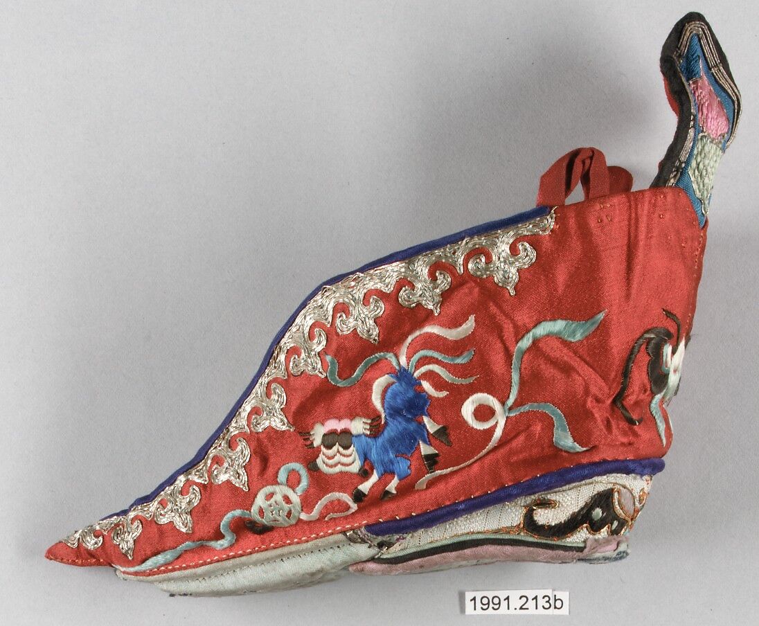 Slippers, Silk satin embroidered with silk and metallic thread, China
