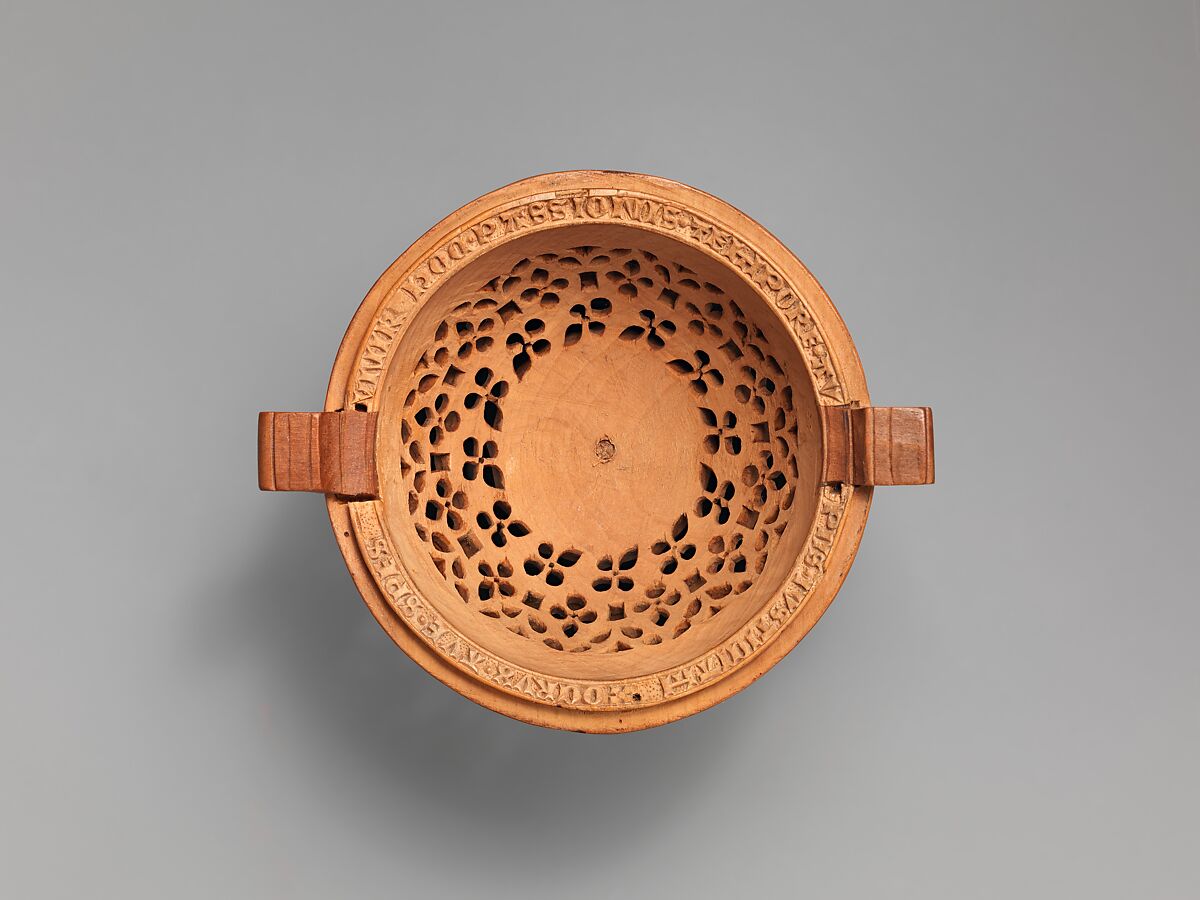 Half of a Prayer Bead with the Crucifixion, Boxwood, Netherlandish