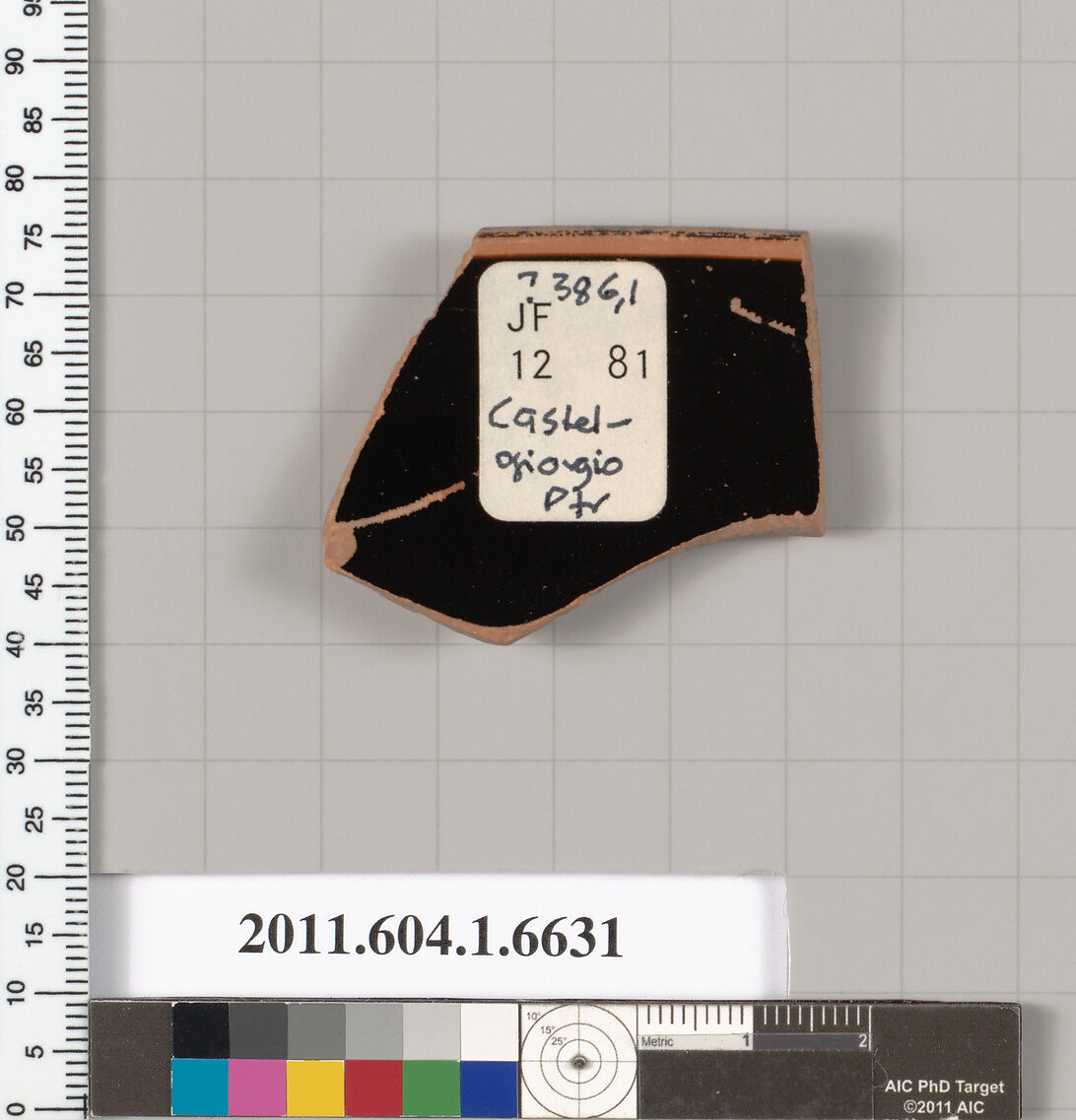 Terracotta rim fragment of a kylix (drinking cup), Attributed to the Castelgiorgio Painter [DvB], Terracotta, Greek, Attic