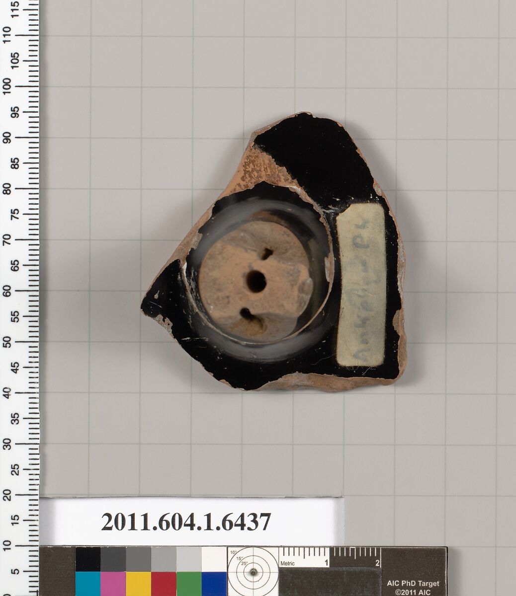 Terracotta fragment of a kylix (drinking cup), Attributed to the Antiphon Painter [DvB], Terracotta, Greek, Attic