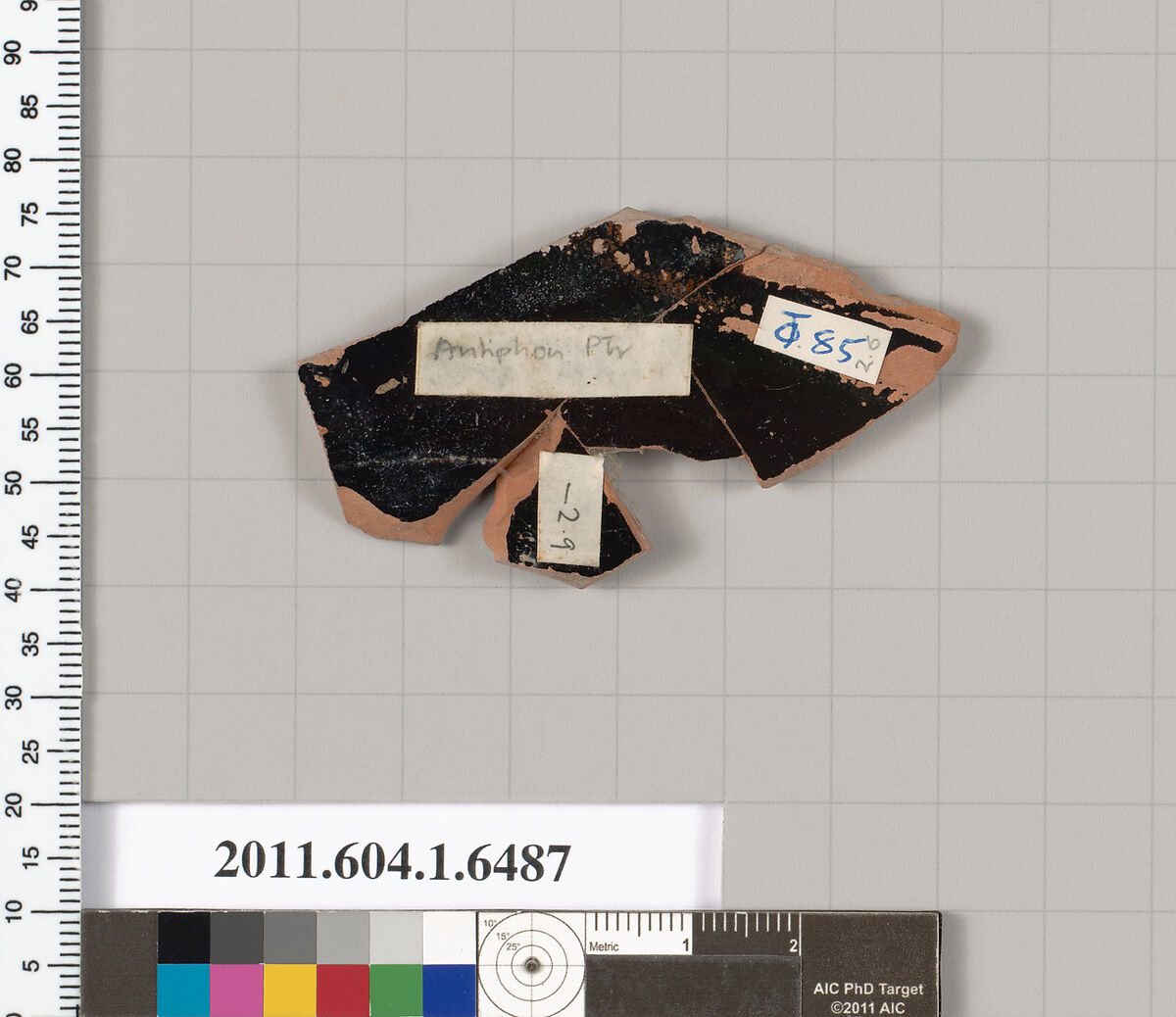 Terracotta fragment of a kylix (drinking cup), Attributed to the Antiphon Painter [DvB], Terracotta, Greek, Attic