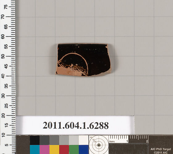 Terracotta rim fragment of a kylix (drinking cup)