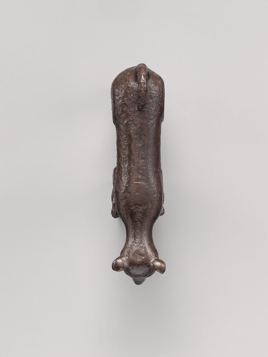 Door knocker in the shape of a small dog or puppy, Wrought iron, Spanish