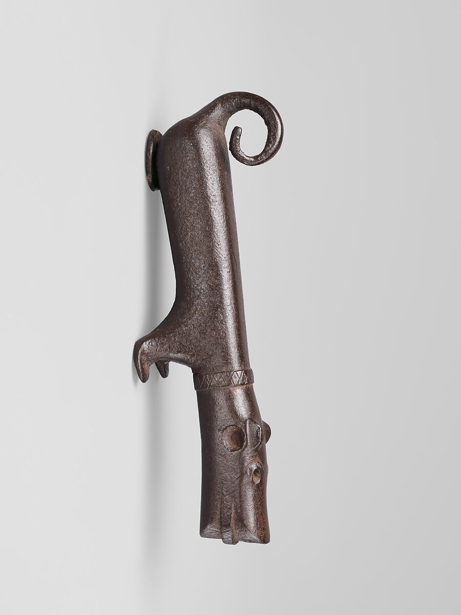 Door knocker in the shape of a small dog, Wrought iron, Spanish