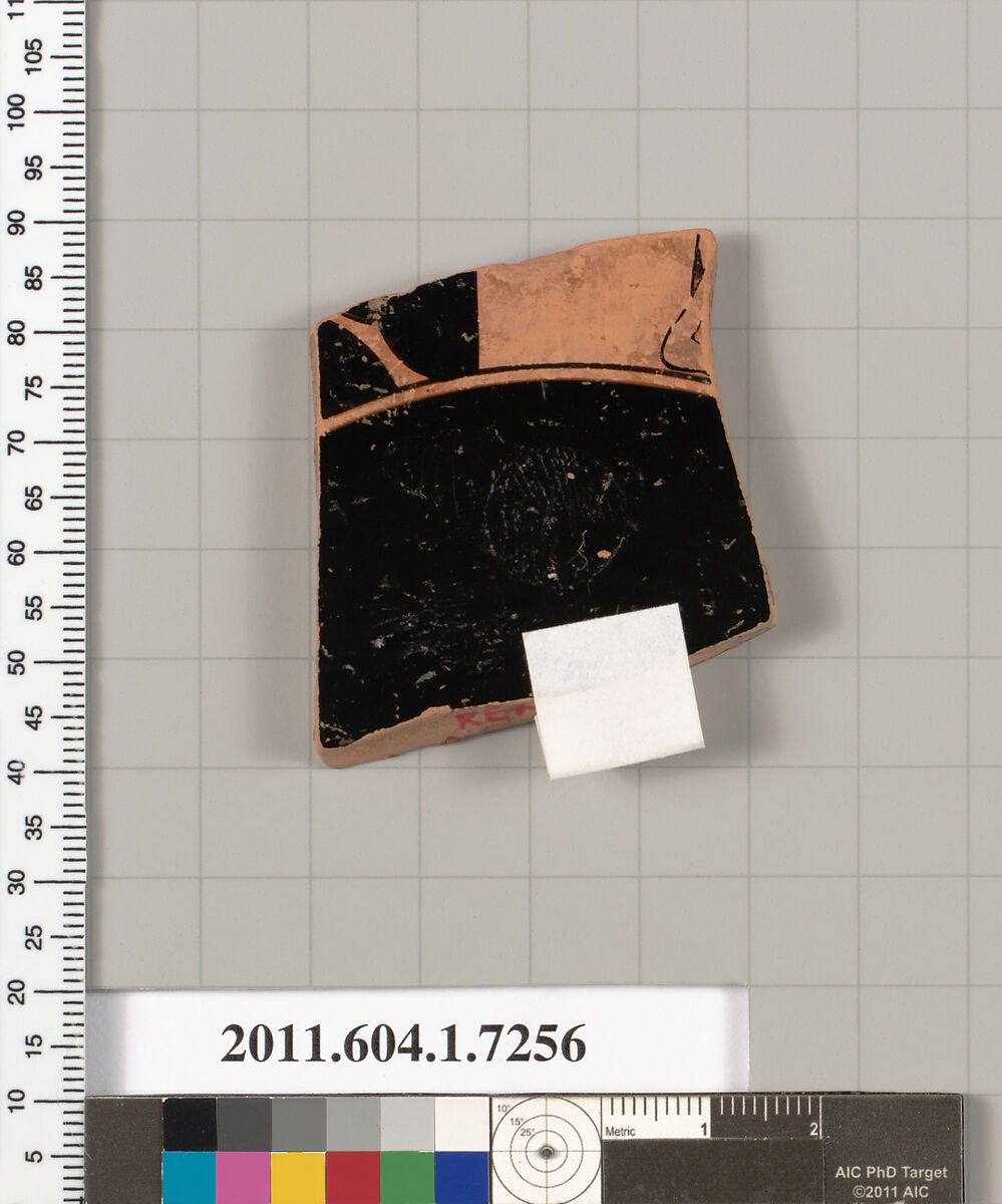 Terracotta fragment of a kylix (drinking cup), Attributed to Makron [DvB], Terracotta, Greek, Attic