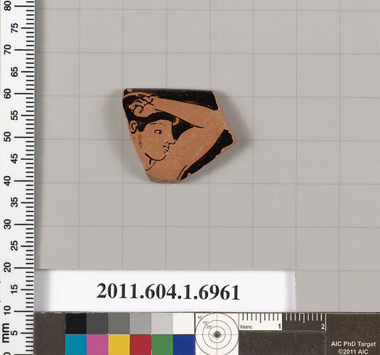 Terracotta rim fragment of a kylix (drinking cup)