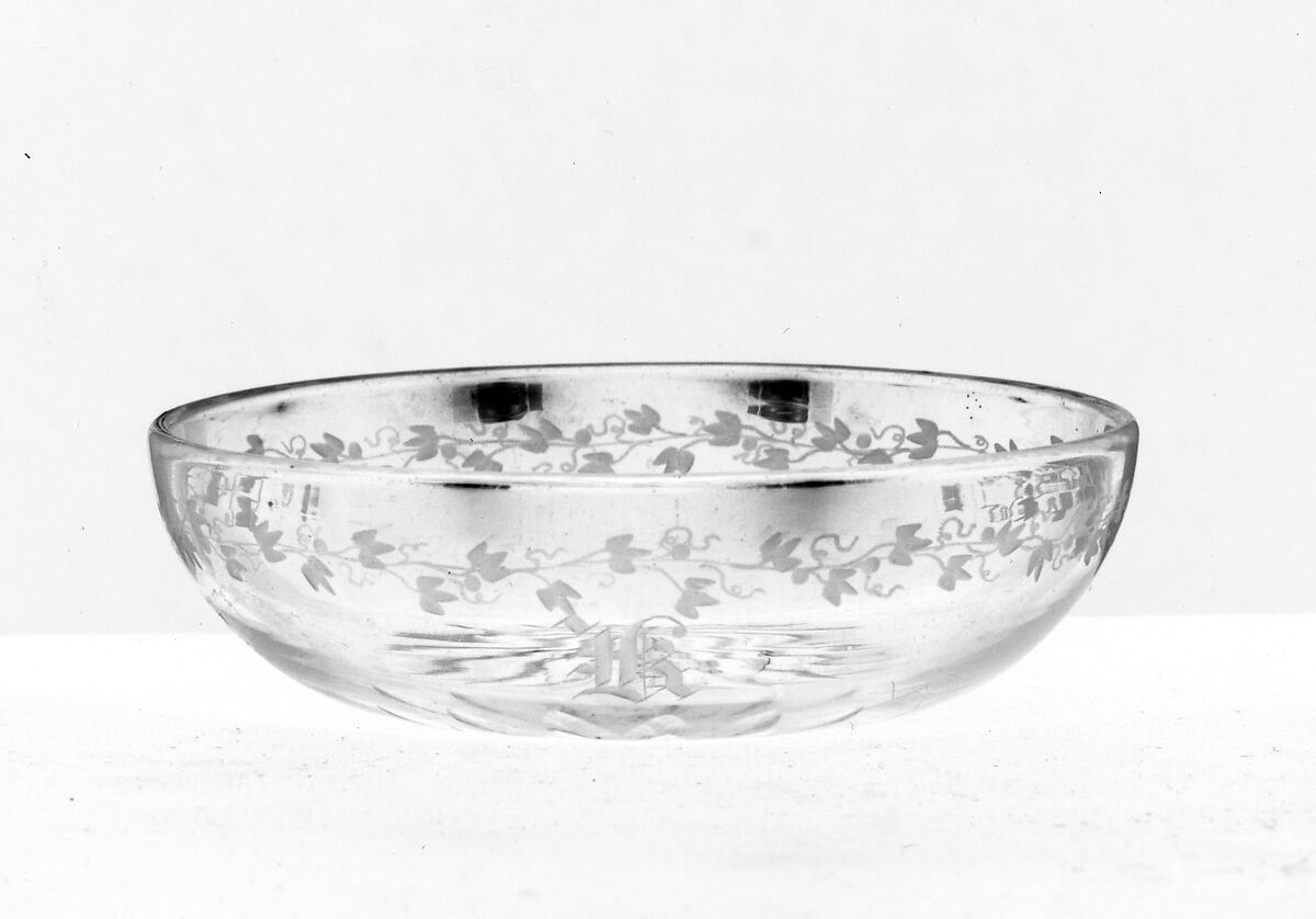 Sauce Dish, Boston &amp; Sandwich Glass Company (American, 1825–1888, Sandwich, Massachusetts), Blown glass, American 
