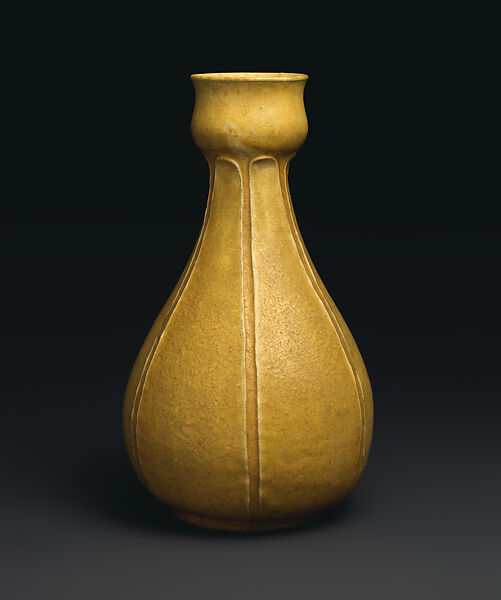 Vase, Grueby Faience Company (1894–ca. 1911), Earthenware, American