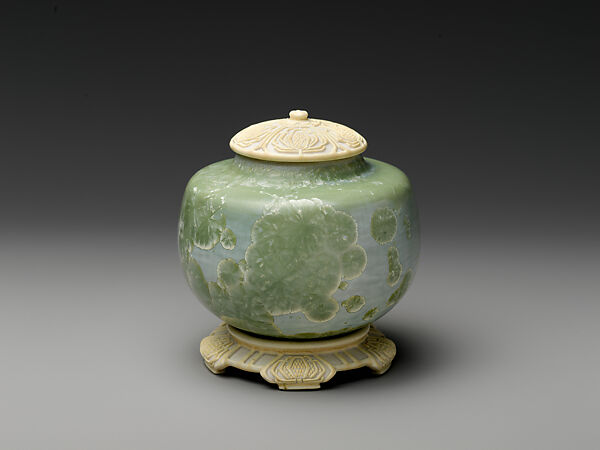 Covered vase on stand with teasel, Adelaide Alsop Robineau (American, Middletown, Connecticut, 1865–1929 Syracuse, New York), Porcelain, American
