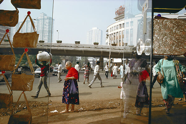 Pedestrians, Kemp's Corner, Bombay, Maharashtra, Raghubir Singh (Indian, 1942–1999), Chromogenic print 