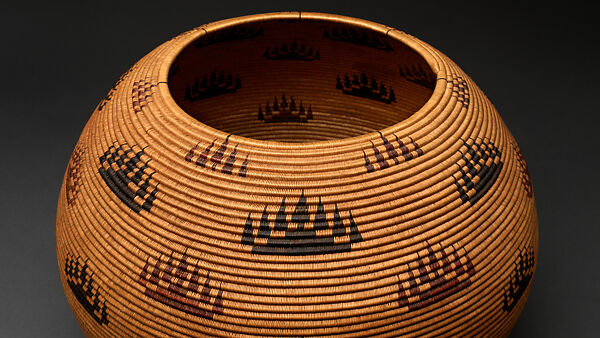 Basket bowl, Louisa Keyser (Washoe, ca. 1831-1925), Willow and redbud shoots, bracken root, and dye, Washoe, Native American