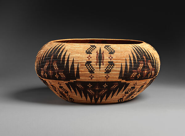 Basket bowl, Carrie Bethel (Mono Lake Paiute, 1898–1974), Willow shoots, sedge root, redbud shoots, and dyed bracken root, Mono Lake Paiute, Native American