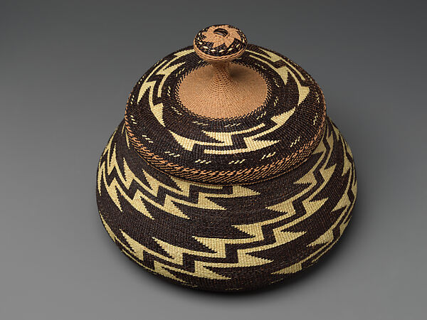 Gift basket, Elizabeth Hickox (Wiyot-Karuk, 1875–1947), Conifer root, hazel shoots, maidenhair stems, bear grass, and dyed porcupine quills, Wiyot and Karuk, Native American