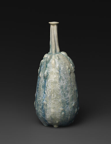 Gourd-shaped vase