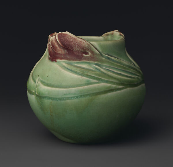Vase, Rookwood Pottery Company (American, Cincinnati, Ohio 1880–1967), Earthenware, American