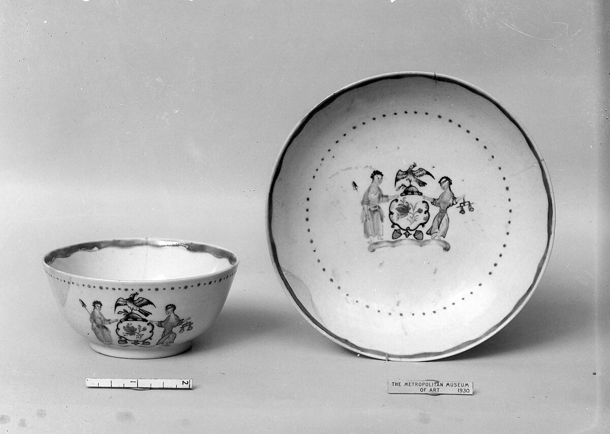 Saucer, Porcelain, Chinese 