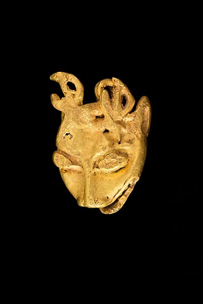 Deer-Head Bell Pendant, Gold, Veraguas-Chiriquí 
