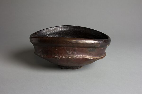 Black tea bowl, Tsujimura Shirō (Japanese, born 1947), Stoneware with iron glaze (Mino ware, Black Oribe type), Japan 