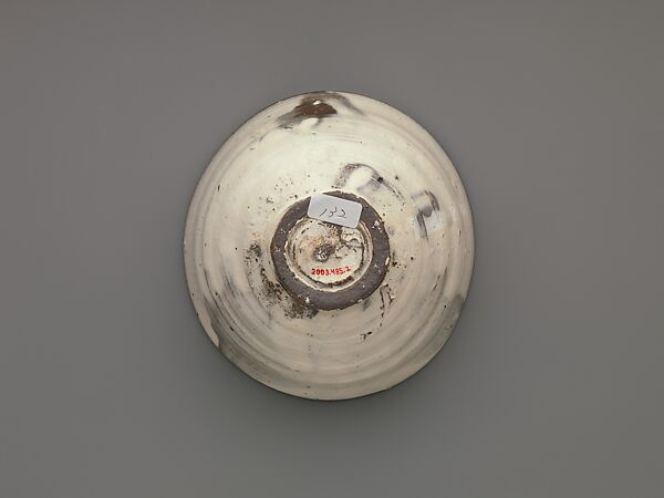 Tea bowl, Tsujimura Shirō (Japanese, born 1947), Stoneware with white slip, Japan