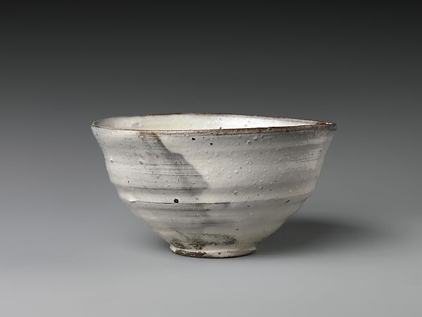 Tea bowl, Tsujimura Shirō (Japanese, born 1947), Stoneware with white slip, Japan 