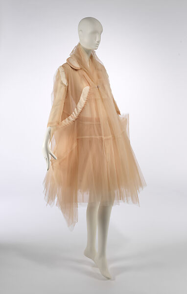 COMME des GARÇONS 透かし編みポンチョ Comme des Garçons - Wonderland (Comme des Garcons in Wonderland