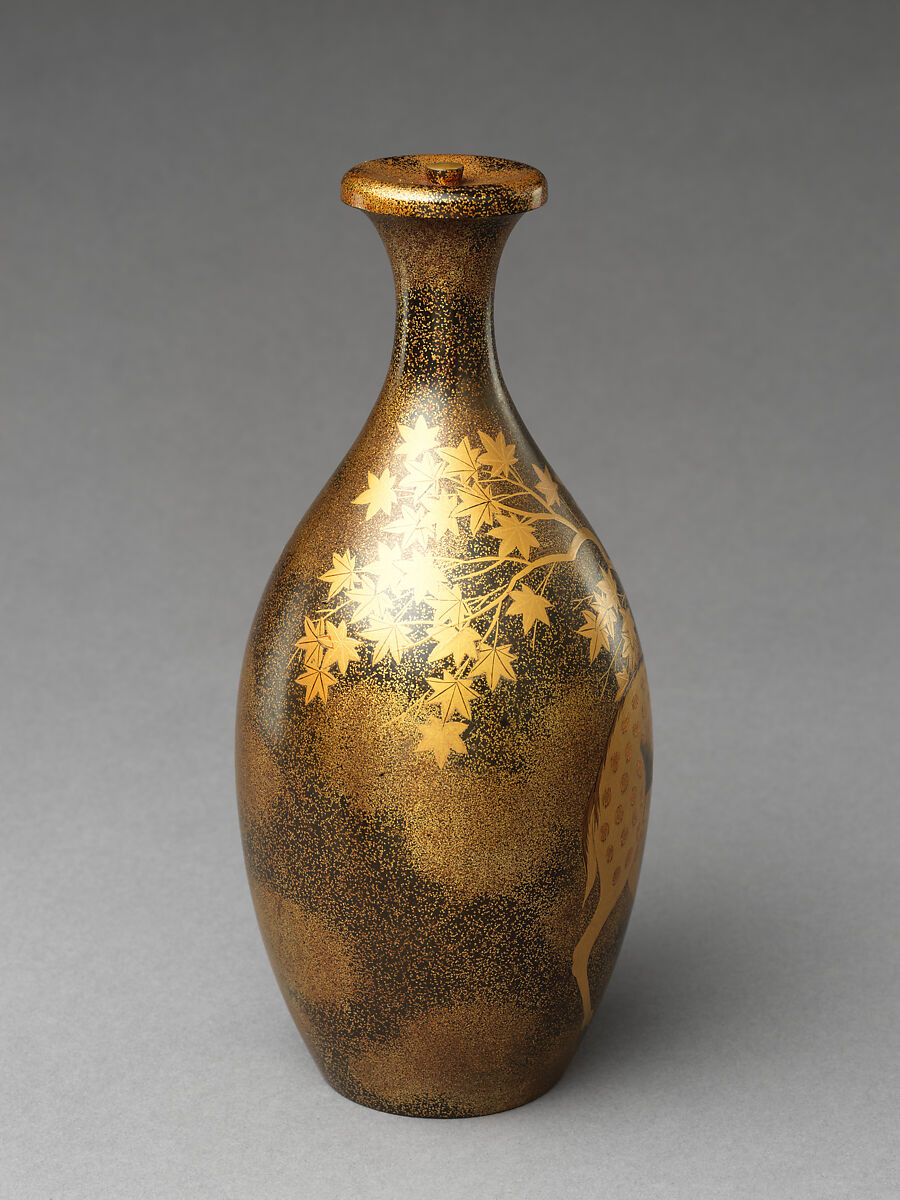 Sake bottle, Nashiji lacquer with designs in gold and silver, Japan
