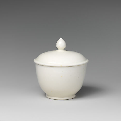 Miniature sugar bowl with cover (part of a set)