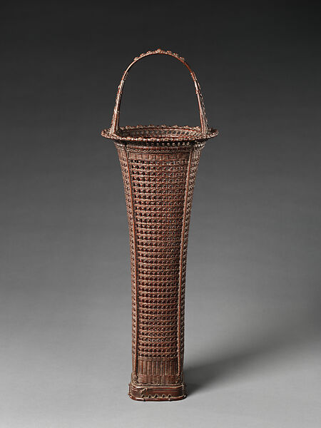 Flower Basket in the Shape of a Lily Bud (Yuri-gata hanakago), Tanabe Chikuunsai I (Japanese, 1877–1937), Timber bamboo, rattan, and lacquer, Japan 