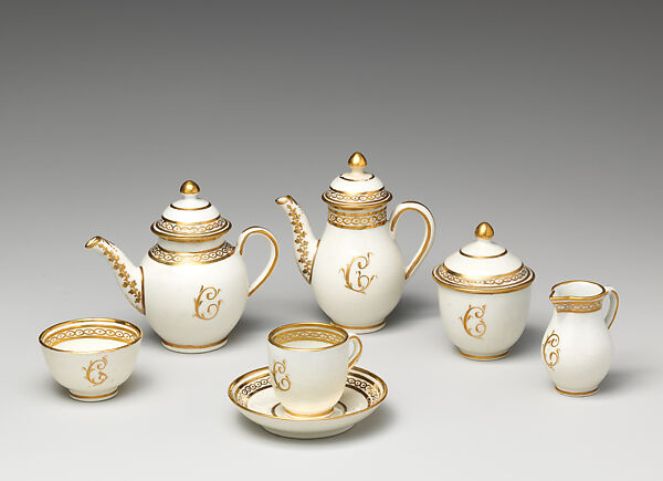 Coffee cup (part of a service), Worcester factory (British, 1751–2008), Soft-paste porcelain, British, Worcester