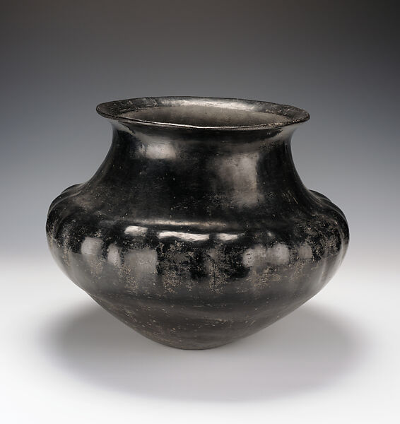 Pot, Unrecorded Santa Clara Pueblo artist, Clay, Santa Clara Pueblo 