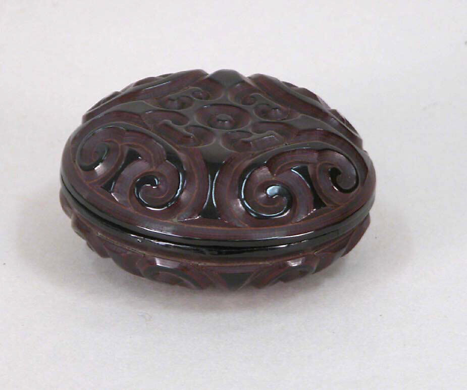 Box with Pommel Scroll Design, Carved lacquer (tixi), China 