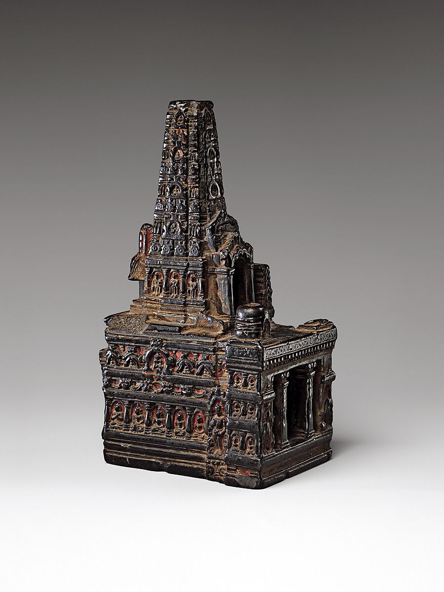 Model of the Mahabodhi Temple, Quartz-muscovite-chlorite-talc phyllite, India, Bihar 