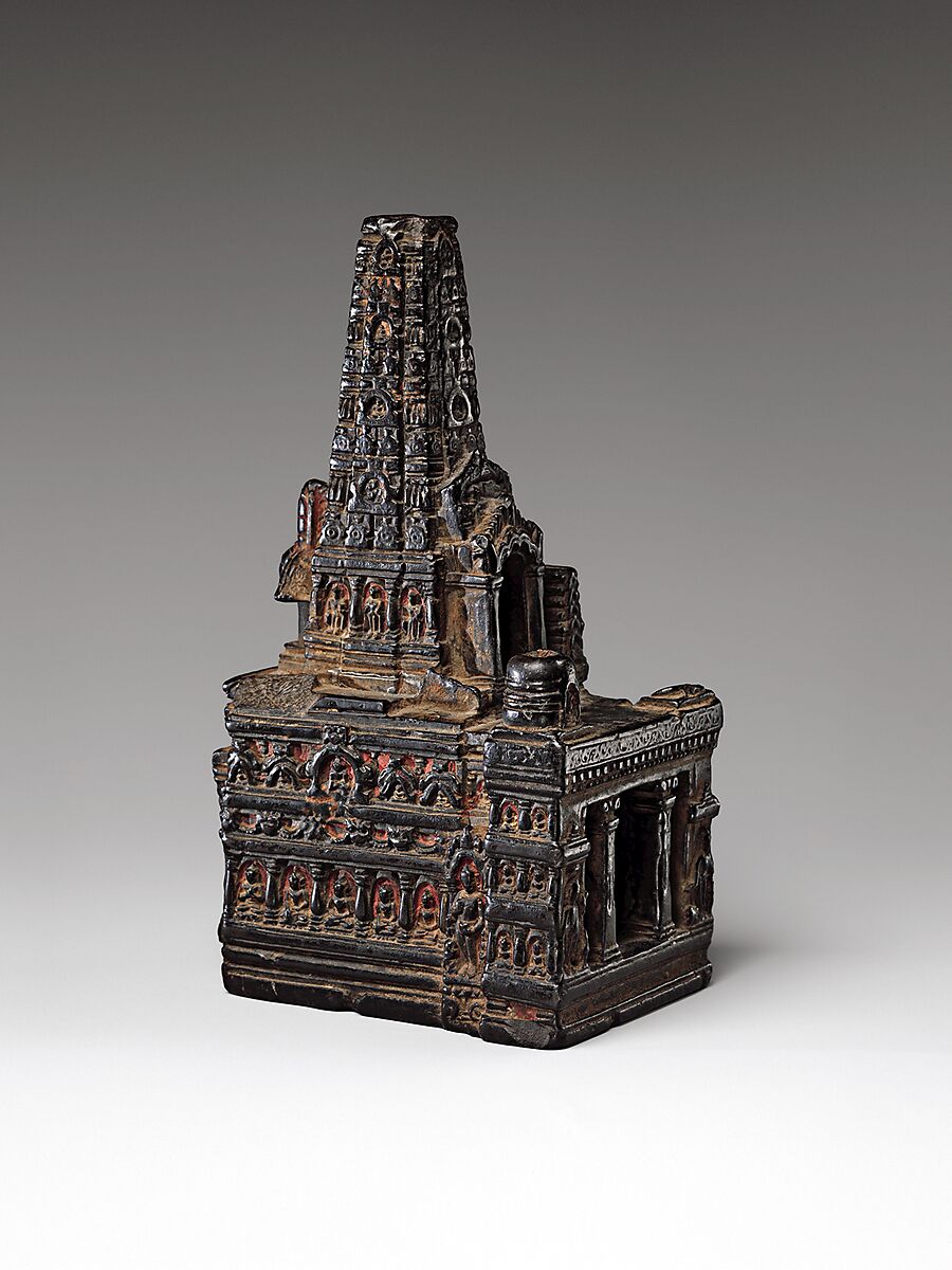 Model of the Mahabodhi Temple, Quartz-muscovite-chlorite-talc phyllite, India, Bihar