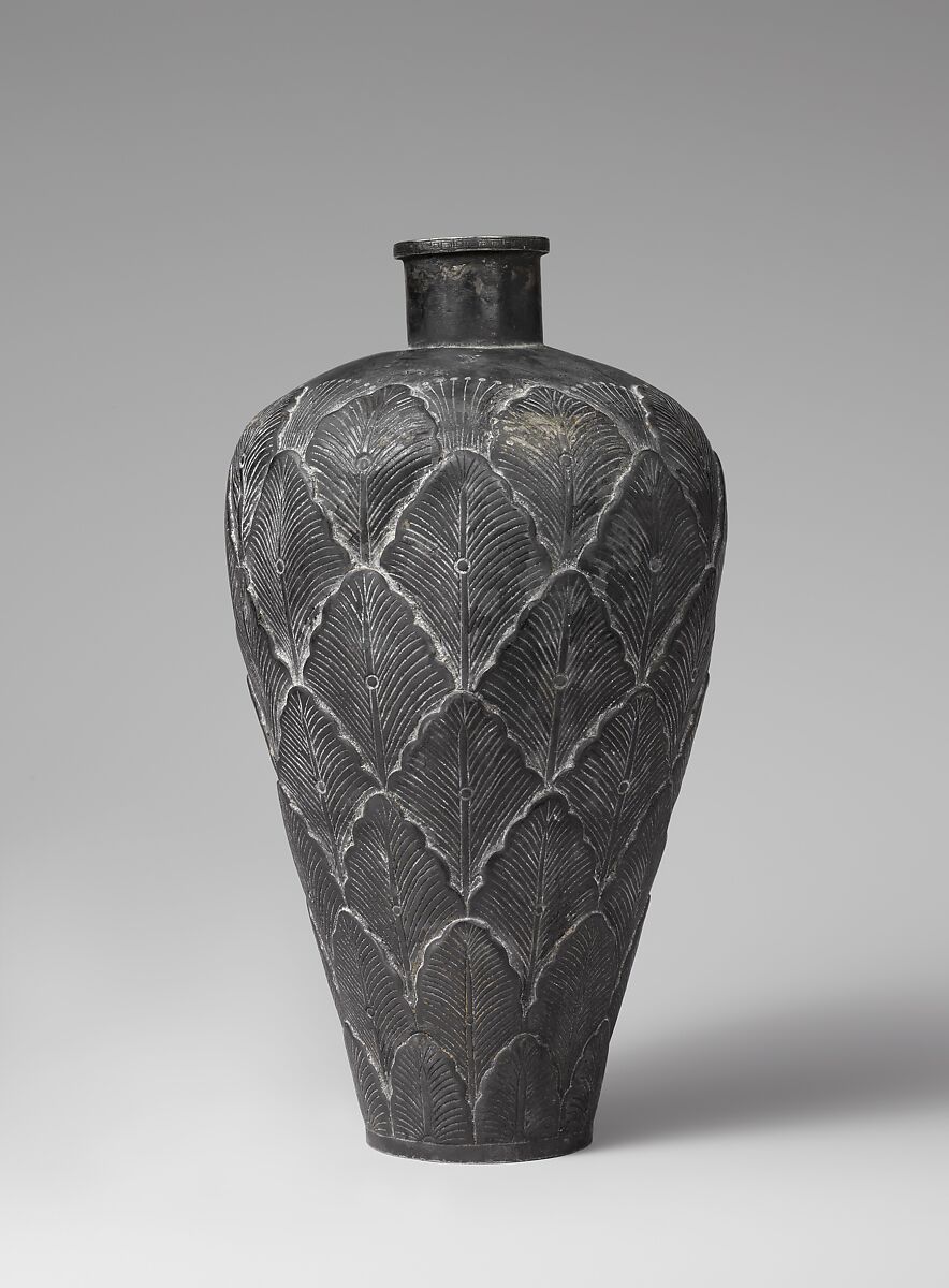 Bottle with Overlapping Petals, Silver with chased, repoussé, and incised decoration, China 