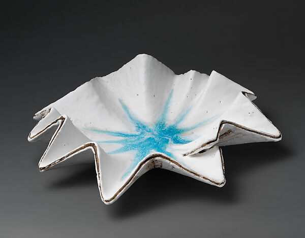 Plate Named "Shape of Water", Koike Shōko (Japanese, born 1943), Stoneware with white and blue glazes, Japan