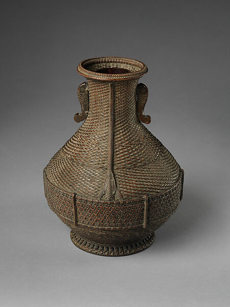 Chinese-Style Flower Basket (Karamono hanakago) with Fish Ears, Tanabe Chikuunsai I (Japanese, 1877–1937), Smoked timber bamboo, rattan, and lacquer, Japan 