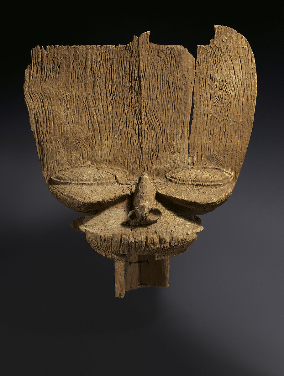 Crest (Tsesah), Wood, Bamileke peoples 
